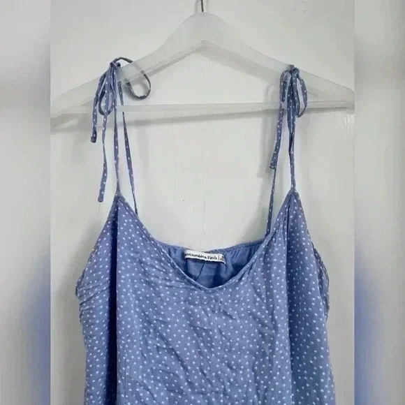 Abercrombie & Fitch Blue Polka Dot Slip Dress W/Slit Size M TRENDING - Picture 2 of 3